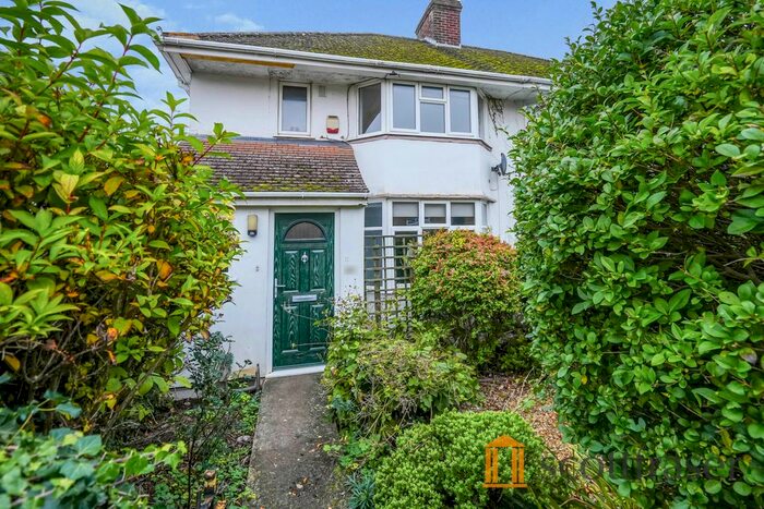 3 Bedroom Semi-Detached House To Rent In Kiln Lane, Headington, OX3