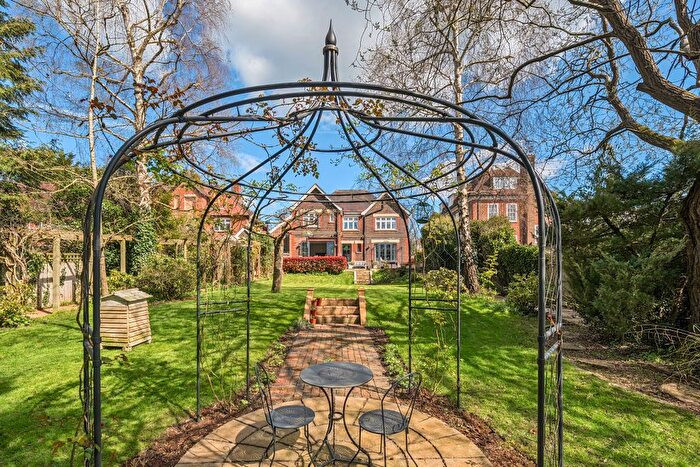 4 Bedroom Detached House For Sale In London Road, Tunbridge Wells, TN4