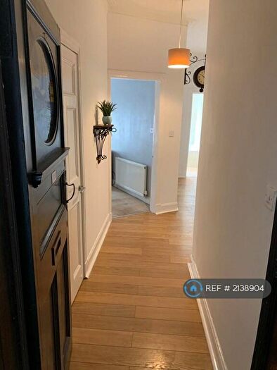 1 Bedroom Flat To Rent In Stanmore Road, Glasgow, G42