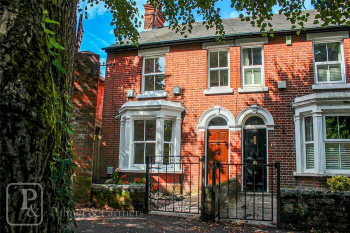 4 Bedroom Semi-Detached House To Rent In St Johns Green, Colchester, Essex, CO2