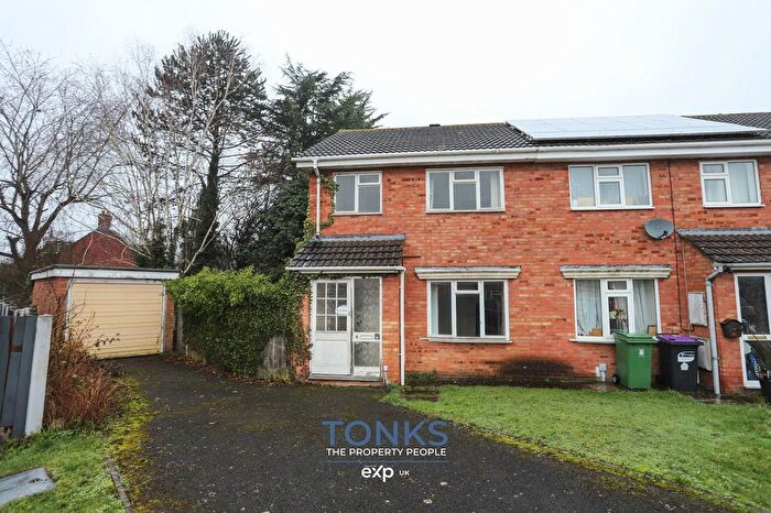 3 Bedroom End Terrace House For Sale In Foxglove Close, Shrewsbury, SY3