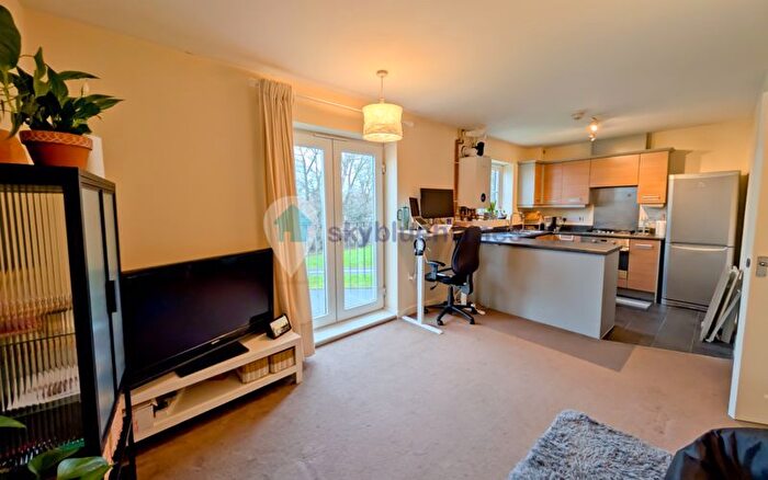 2 Bedroom Flat To Rent In Kestrel Lane, Hamilton, Leicester, LE5