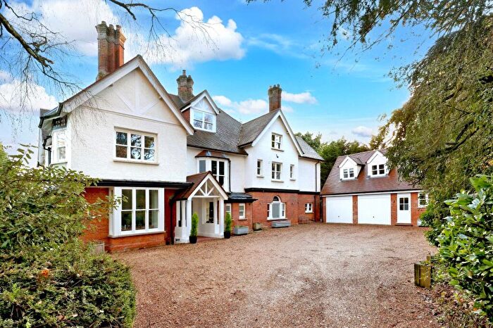 8 Bedroom Detached House For Sale In London Road, Little Kingshill, Great Missenden, Buckinghamshire, HP16
