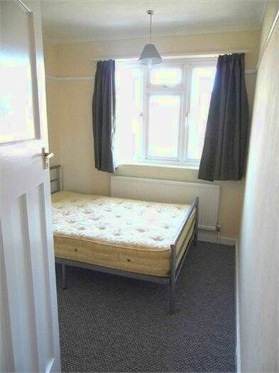 2 Bedroom Flat To Rent In Capthorne Court, Alexandra Avenue, Harrow HA2