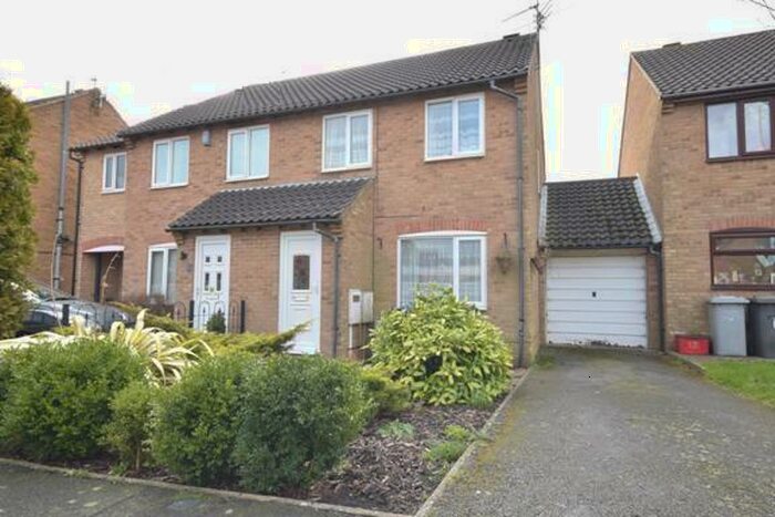 3 Bedroom Semi-Detached House To Rent In Rutland Court, Desborough, Kettering, NN14