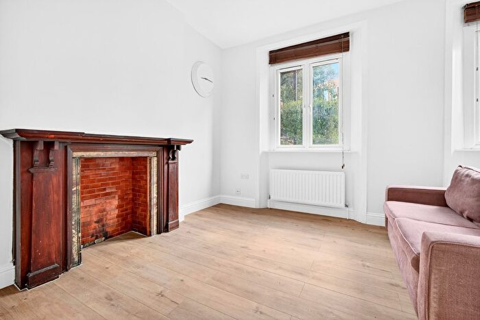 1 Bedroom Flat To Rent In Islington High Street, London, N1