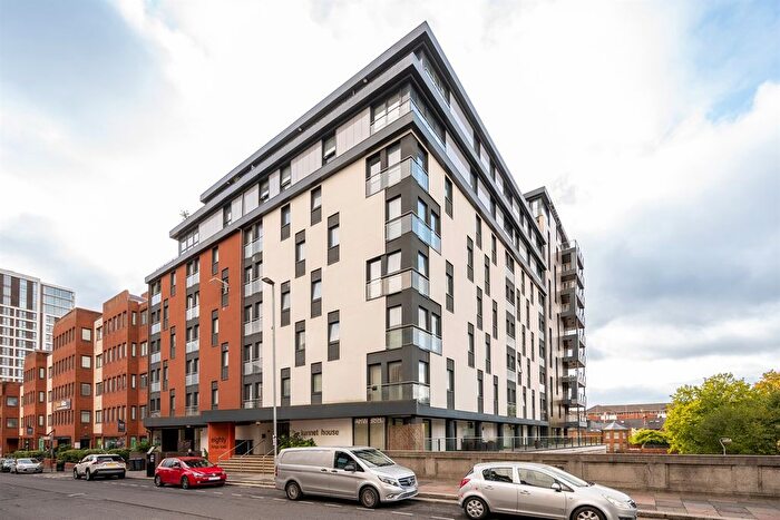 2 Bedroom Flat To Rent In Kennet House, Reading, RG1