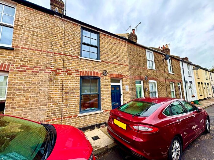 2 Bedroom Terraced House To Rent In Belle Vue, Chelmsford, CM2