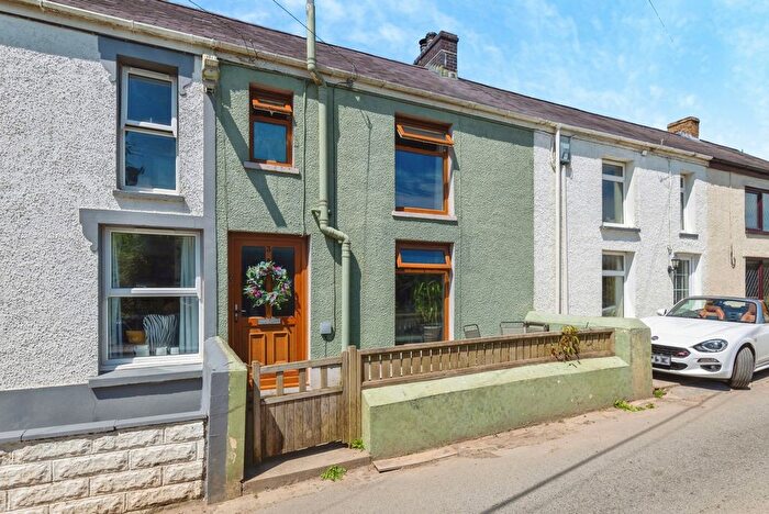 3 Bedroom Terraced House For Sale In Johnstown, Carmarthen, Carmarthenshire, SA33