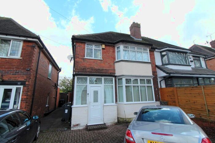 3 Bedroom Semi-Detached House To Rent In Croft Road, Birmingham, West Midlands, B26