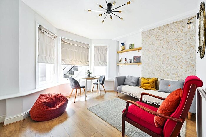 1 Bedroom Flat To Rent In Comeragh Road, Barons Court, London, W14