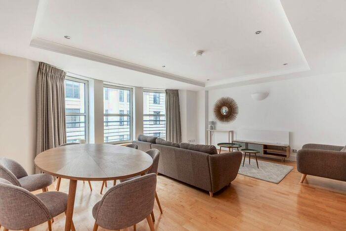 2 Bedroom Flat To Rent In Argyll Street, Soho, London, W1F