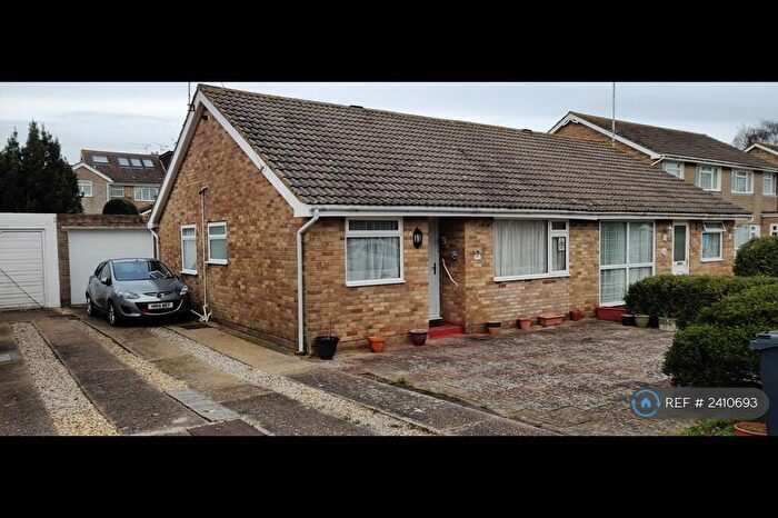 2 Bedroom Bungalow To Rent In Wayside Avenue, Worthing, BN13