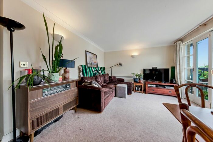 1 Bedroom Flat To Rent In Stockwell Green, London, SW9