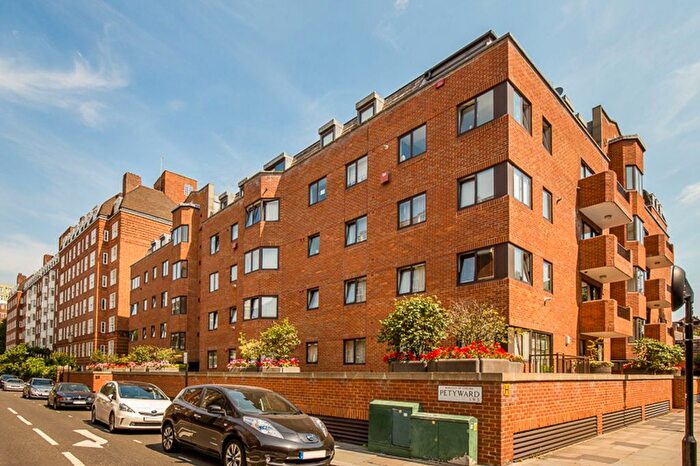 2 Bedroom Flat To Rent In Petyward, Marlowe Court, SW3