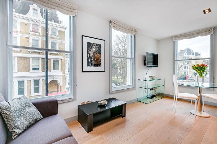 1 Bedroom Flat To Rent In Redcliffe Square, London, SW10