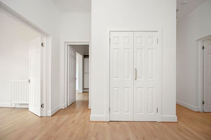 2 Bedroom Flat For Sale In (flat ), East Fountainbridge, Tollcross, Edinburgh, EH3