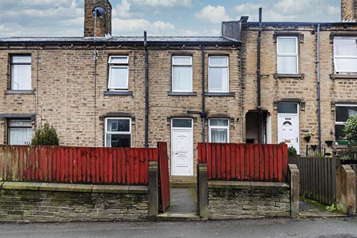2 Bedroom Terraced House For Sale In Blackmoorfoot Road, Crosland Moor, Huddersfield, HD4