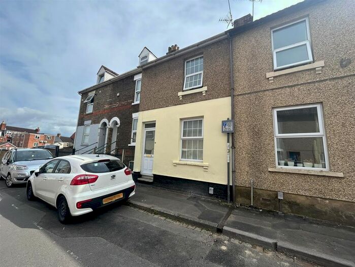 2 Bedroom End Of Terrace House To Rent In Cross Street, Swindon, SN1