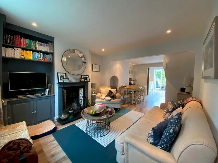 2 Bedroom Property To Rent In Southgate Street, Bury St. Edmunds, IP33