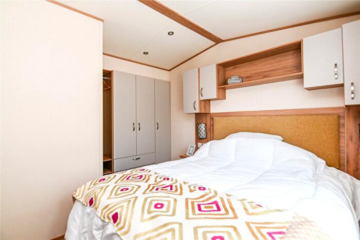 2 Bedroom Park Home For Sale In Beech, Hoburne Bashley Holiday Park, New Milton, Hampshire, BH25