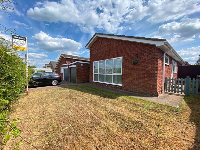 3 Bedroom Detached Bungalow For Sale In Beech Road, Branston, LN4