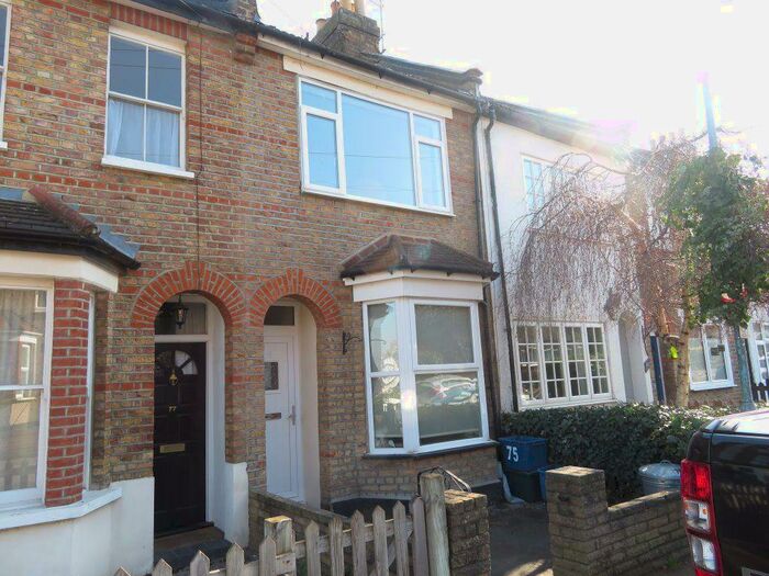 2 Bedroom House To Rent In West Grove, Woodford Green, IG8