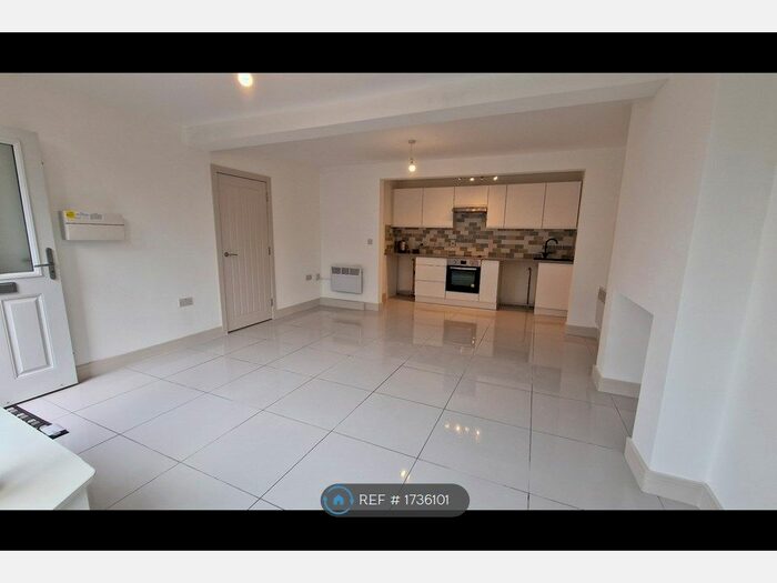 1 Bedroom Maisonette To Rent In Church Road, Epsom, KT17