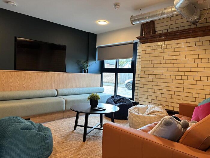 1 Bedroom Private Hall To Rent In The Pump House, Lancaster, LA1