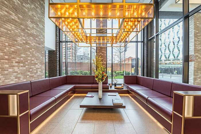 2 Bedroom Flat To Rent In - Charles Clowes Walk, Nine Elms, London, SW11