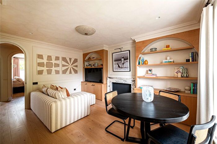 2 Bedroom Flat For Sale In Leamington Road Villas, Notting Hill, London, W11
