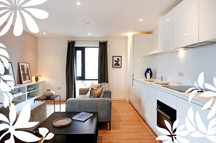 3 Bedroom Flat To Rent In The Lansdowne, Hagley Road, Birmingham, B16