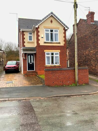 3 Bedroom Detached House To Rent In Lamb Street, Kidsgrove, Stoke-On-Trent, ST7