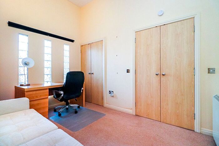 3 Bedroom Flat For Sale In Denton Mill Close, Carlisle, CA2