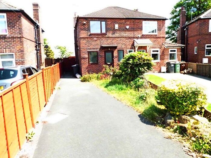 2 Bedroom Semi-Detached House To Rent In Lincroft Crescent, Leeds, LS13