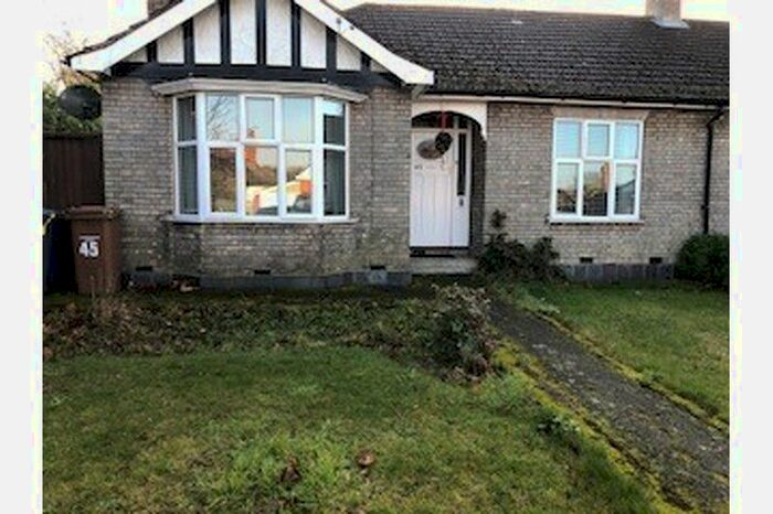 2 Bedroom Bungalow To Rent In Westley Road, Bury St. Edmunds, IP33