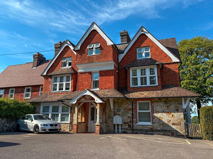 2 Bedroom Flat To Rent In Church Road, Crowborough, TN6