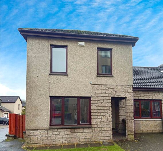 4 Bedroom Semi-Detached House To Rent In Lytton Street, Dundee, DD2