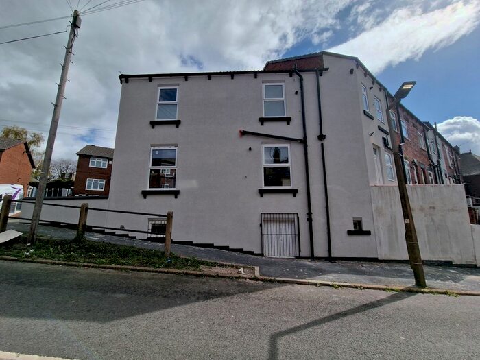 1 Bedroom Flat To Rent In St. Johns Road, Barnsley, South Yorkshire, S72