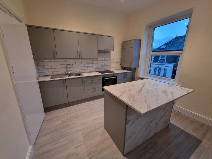 2 Bedroom Flat To Rent In Splott Road, Splott, Cardiff, CF24