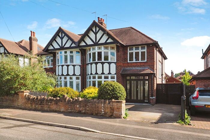 3 Bedroom Semi Detached House For Sale In St. Leonards Drive, Wollaton, Nottingham, NG8