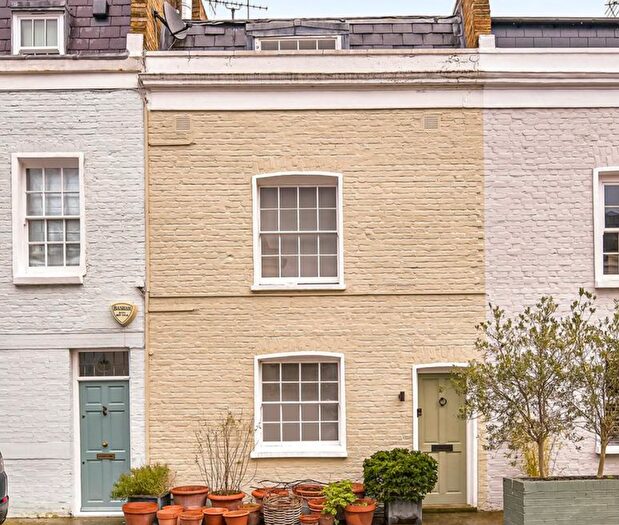 3 Bedroom Terraced House For Sale In London, SW10