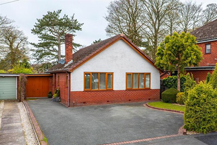 2 Bedroom Semi-Detached Bungalow For Sale In Fieldside Avenue, Euxton, Chorley, PR7