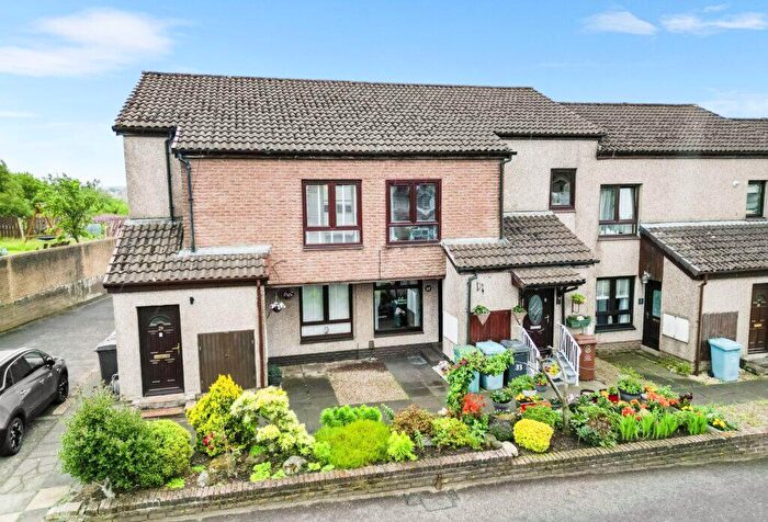 2 Bedroom Flat For Sale In Black Street, Airdrie, ML6