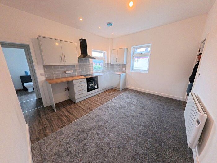 1 Bedroom Flat To Rent In Main Road Leabrooks, DE55