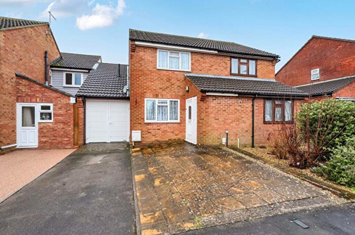 4 Bedroom Semi-Detached House For Sale In Clanfield, Sherborne, DT9