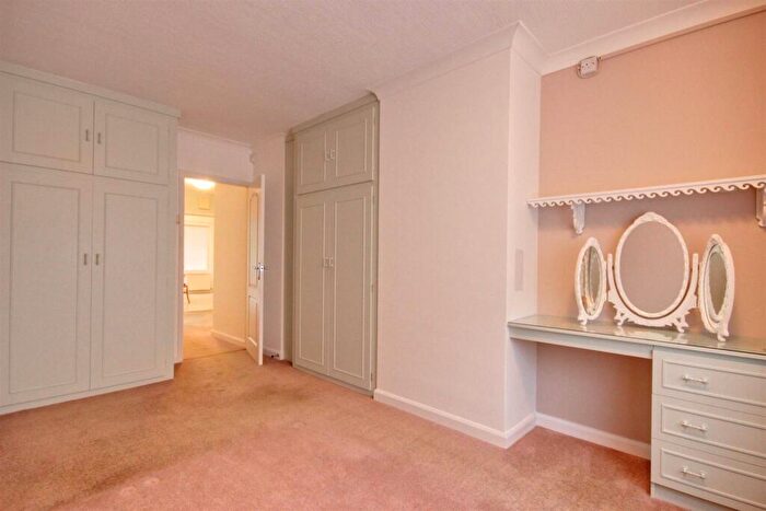 3 Bedroom Detached Bungalow For Sale In Northstead Close, Willerby, Hull, HU10
