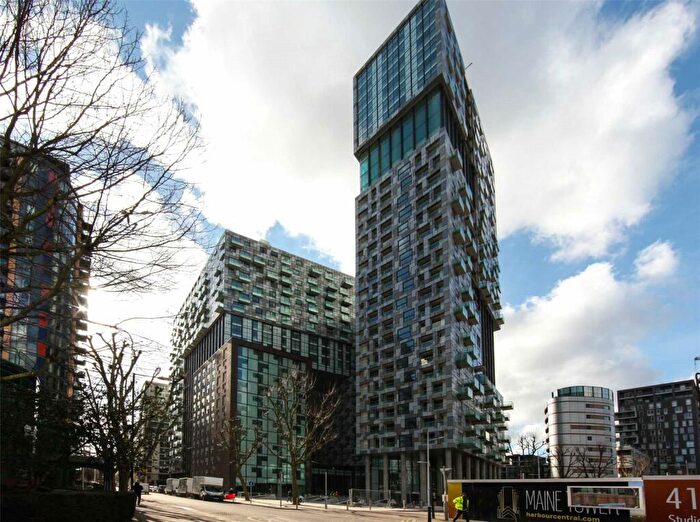 1 Bedroom Apartment For Sale In Duckman Tower, Lincoln Plaza, Canary Wharf, E14