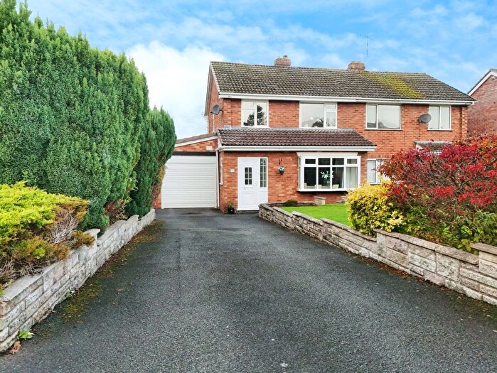 3 Bedroom Semi Detached House For Sale In St. Chads Close, Wellington, Telford, Shropshire, TF1