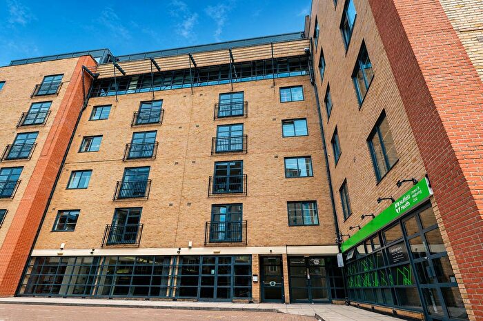 1 Bedroom Flat To Rent In Bateman's Row, London, EC2A